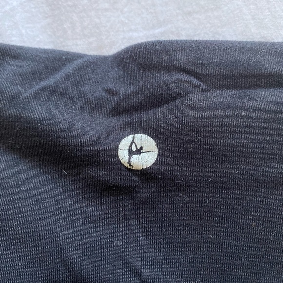 Black Gym athletic leggings - Picture 2 of 4